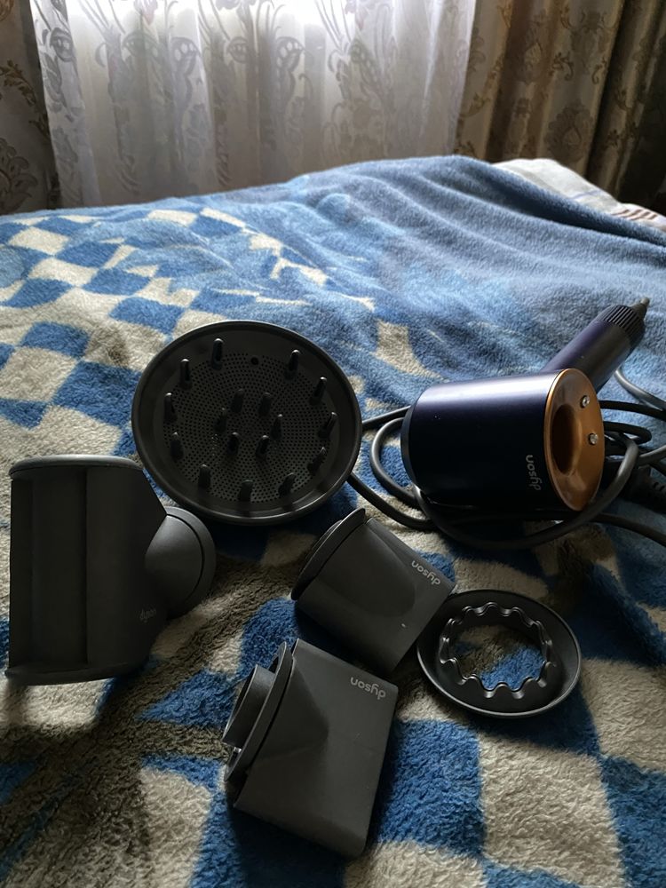 Фен dyson с насадками