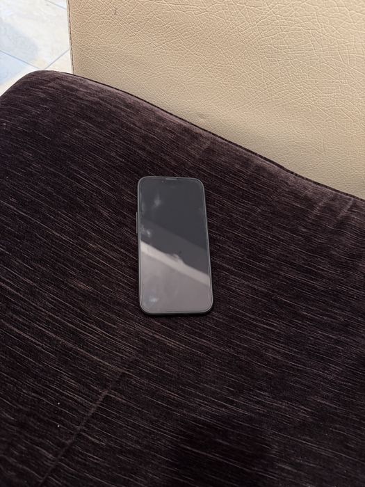 Iphone 13 В добро състояние