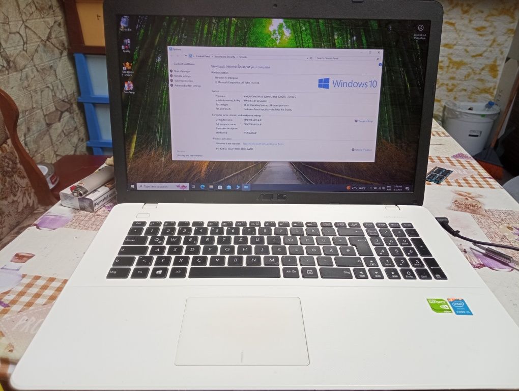 Vând schimb laptop asus