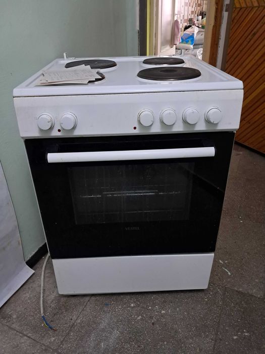 Продам электрическую плиту