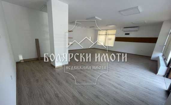 Дава се под наем Офис в Велико Търново, Център - 52 кв.м за 433.5 € - Снимка #2