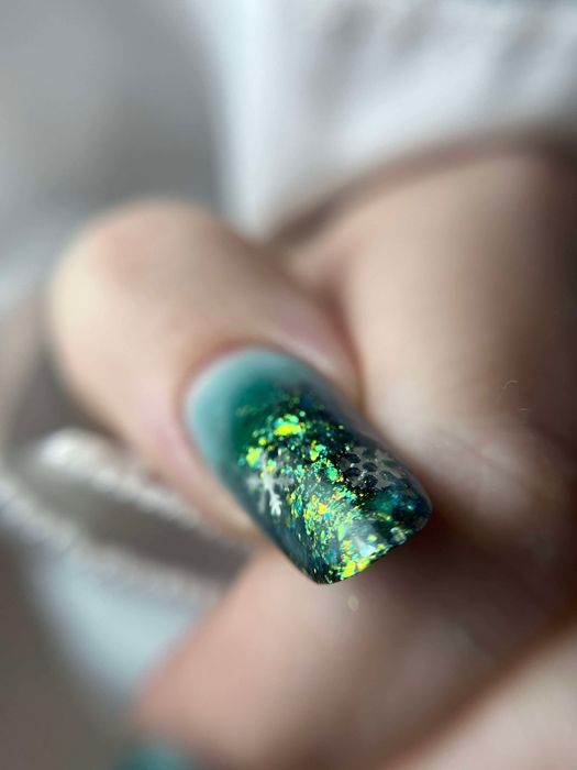 Unghii cu gel sau semi