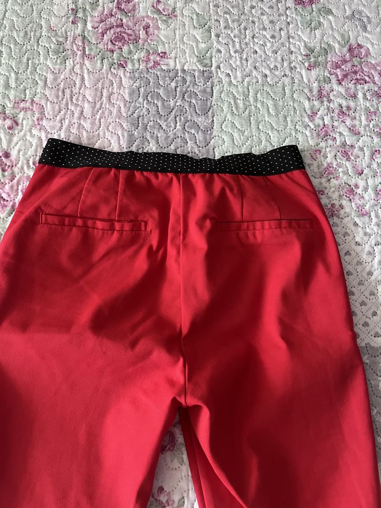 Червен панталон Зара С размер