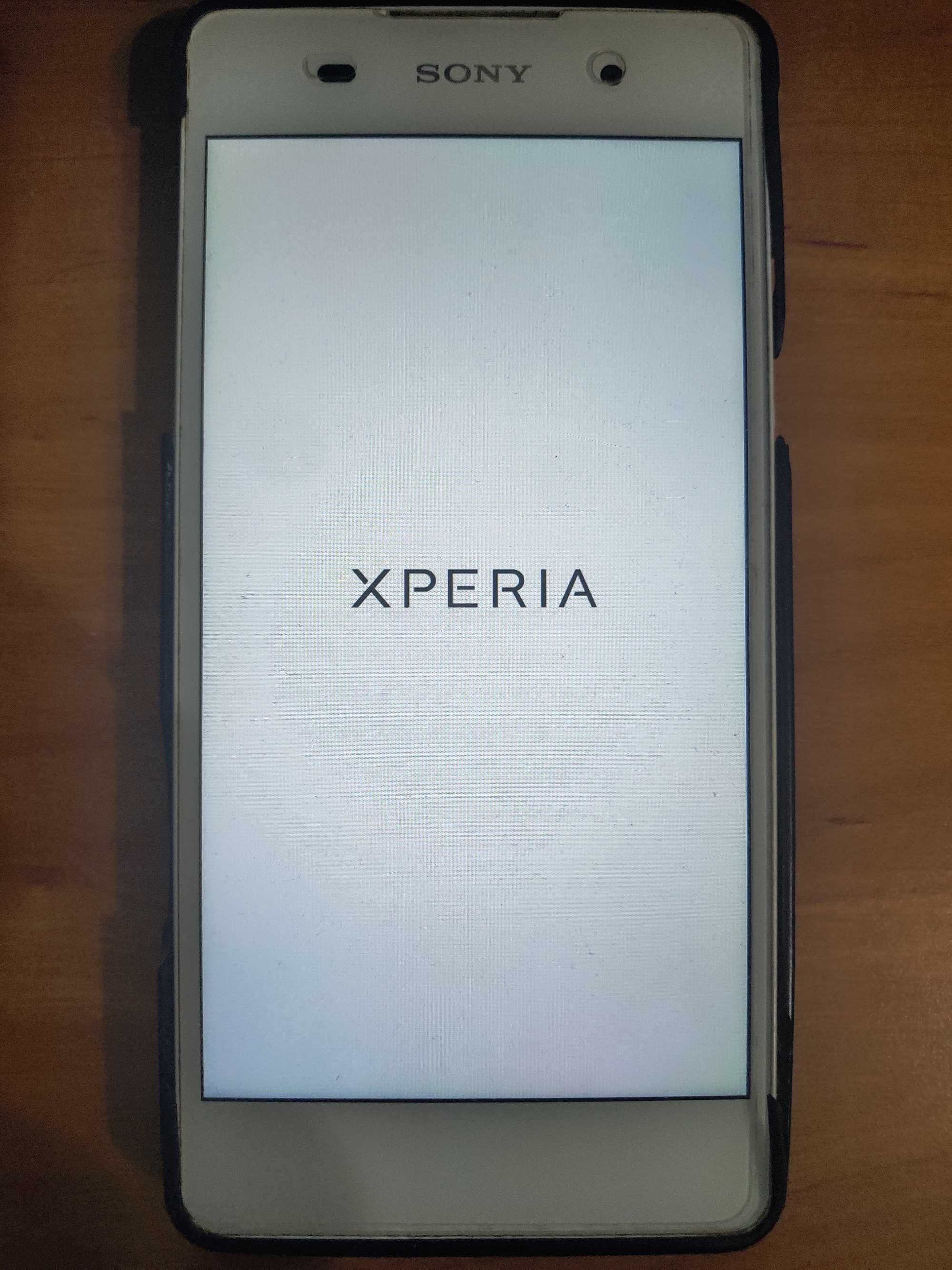 Продаётся Sony Xperia E5