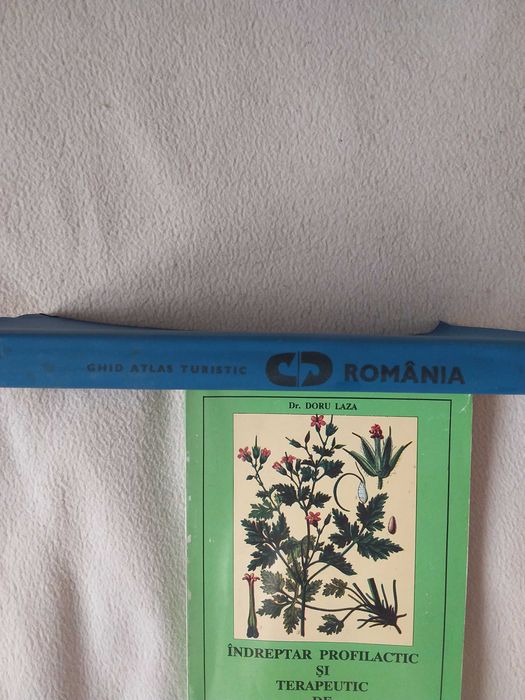 Romania,ghid-atlas turistic cu harti complete, color ,350 pagini