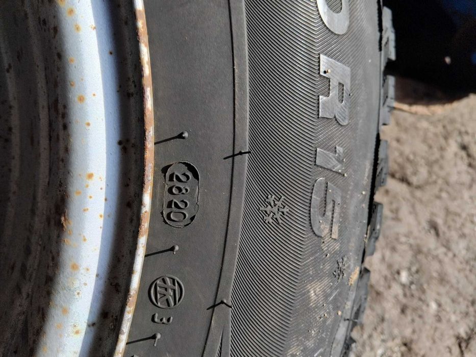 205 70 15 4 броя Виати