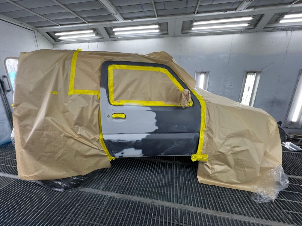 Vopsitorie și tinichigerie Auto
Vopsitorie pentru mașinile cu vopsea 2