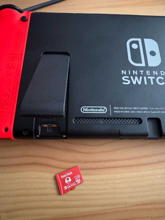 Nintendo Switch IMPECABIL - CUTIE COMPLETA - CARD 128GB - Husa Mario