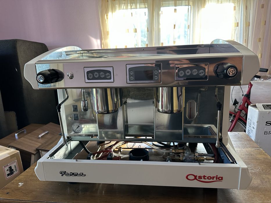 Espressor Astoria forma+ rasnita F64