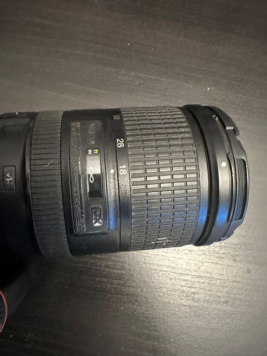 Obiectiv Nikon kit 18-140