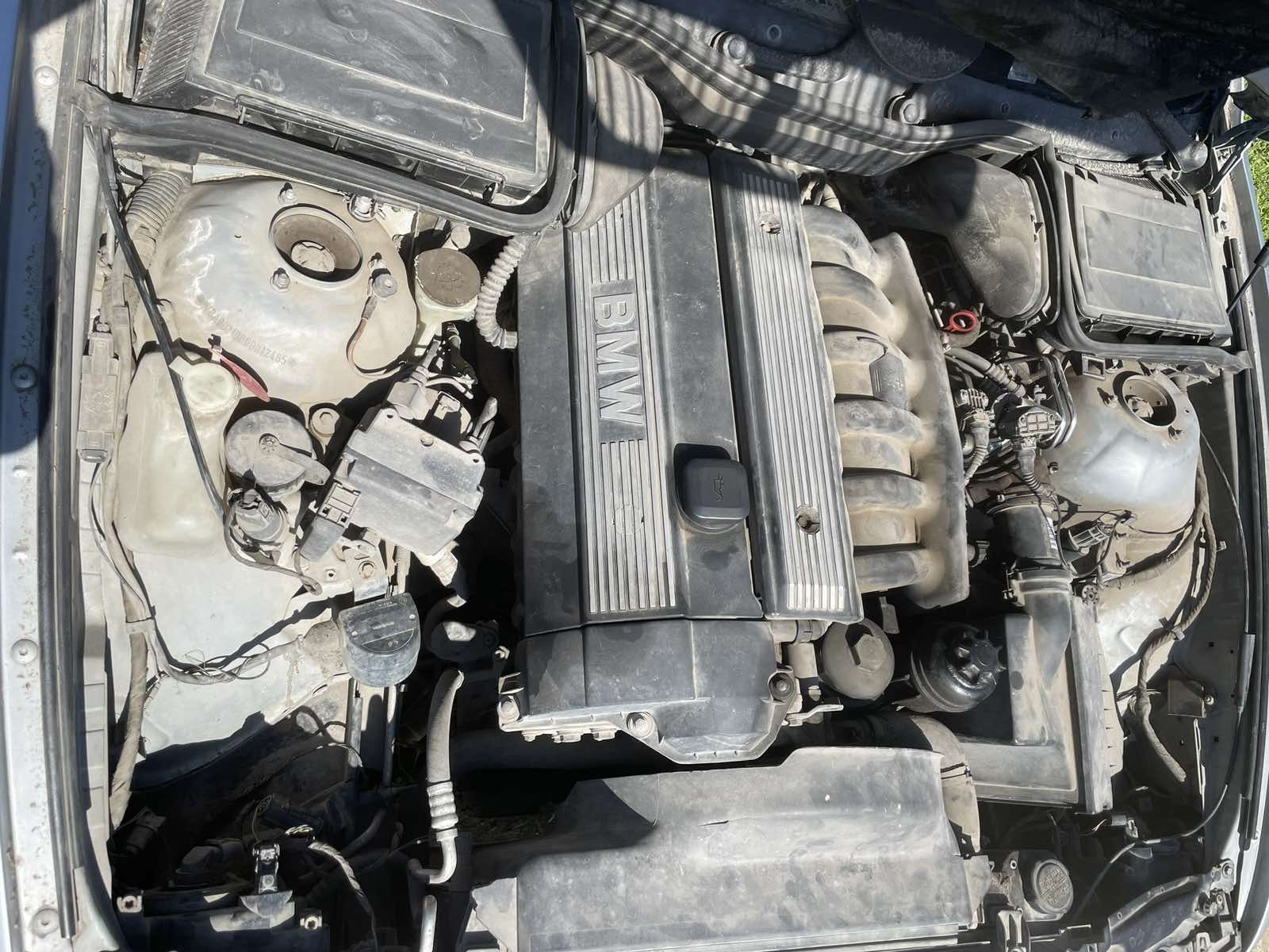 Продавам BMW E39 M52B20 ванос НА ЧАСТИ

Здрав двигател
Претапициран ко