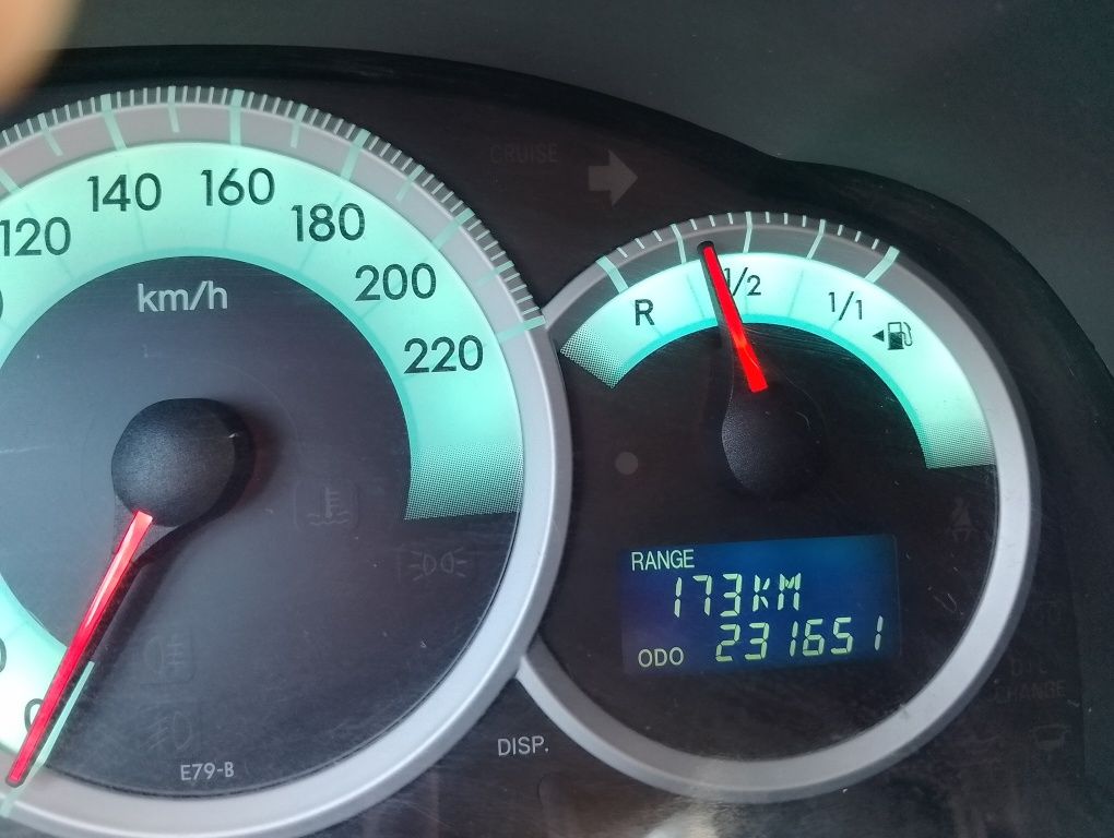 Vind Toyota corola verso