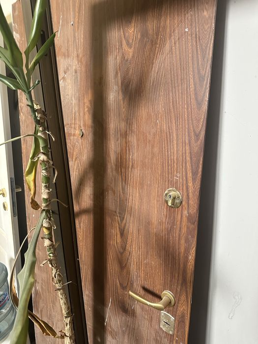 Интериорни врати