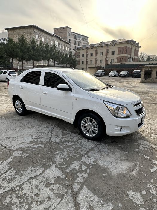 Кобальт 2022-год 4-позиция Автомат