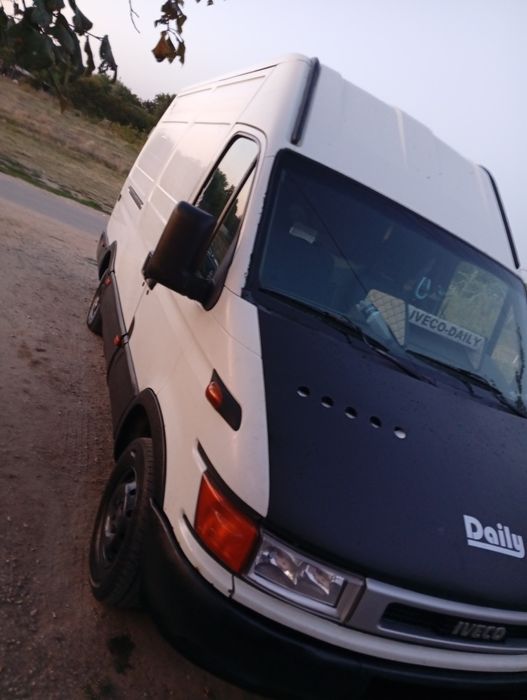 Vând duba Iveco daily