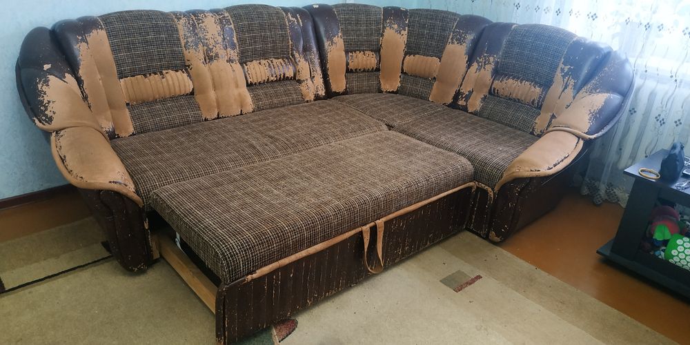 Продам мягкий уголок