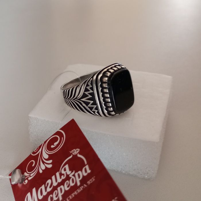 Кольцо серебро-925, вес-6.75г, р-20