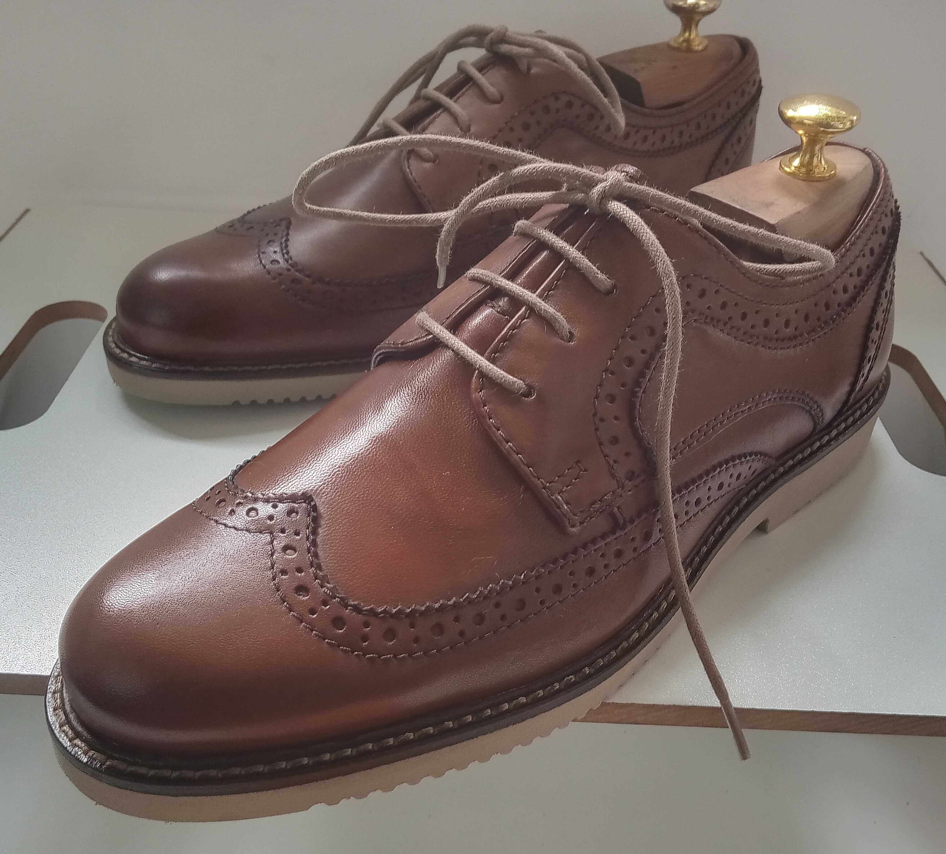 Pantofi derby wingtip Sapato & Ganini 39 piele naturala moale