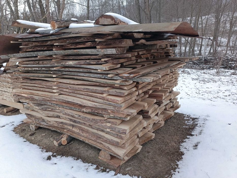 Vând cherestea de nuc