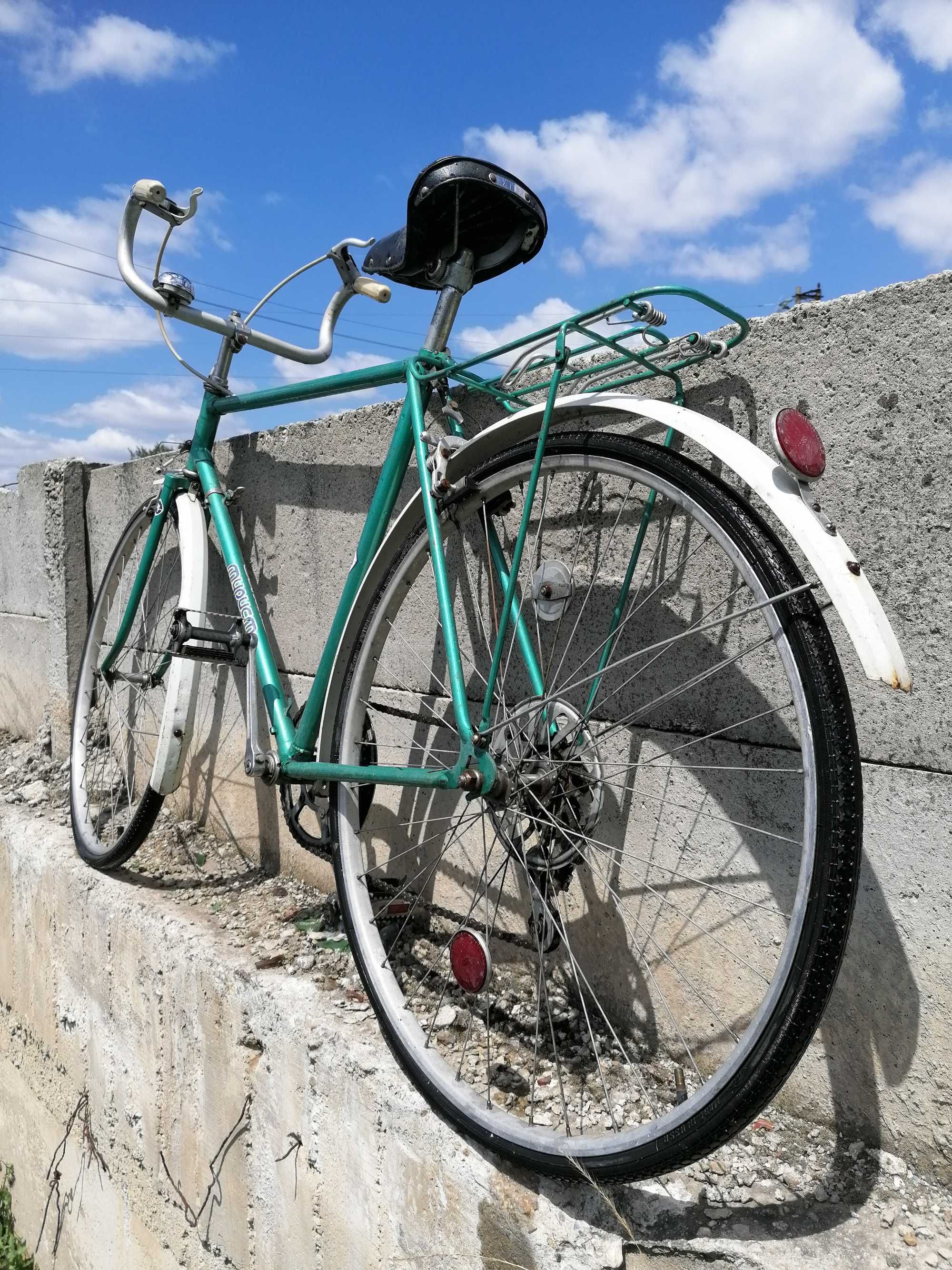 Bicicleta Semicursiera Ruseasca