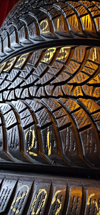 Anvelope 235 35 R19 IARNĂ 225 245 255 R20 30 40 45 R21 275 305 M+S 315