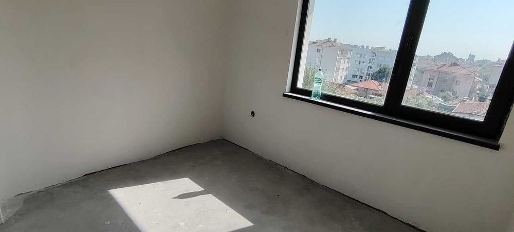 Продава се Тристаен апартамент в Хасково, Каменни - 97 кв.м за 950 €/кв.м - Снимка #3