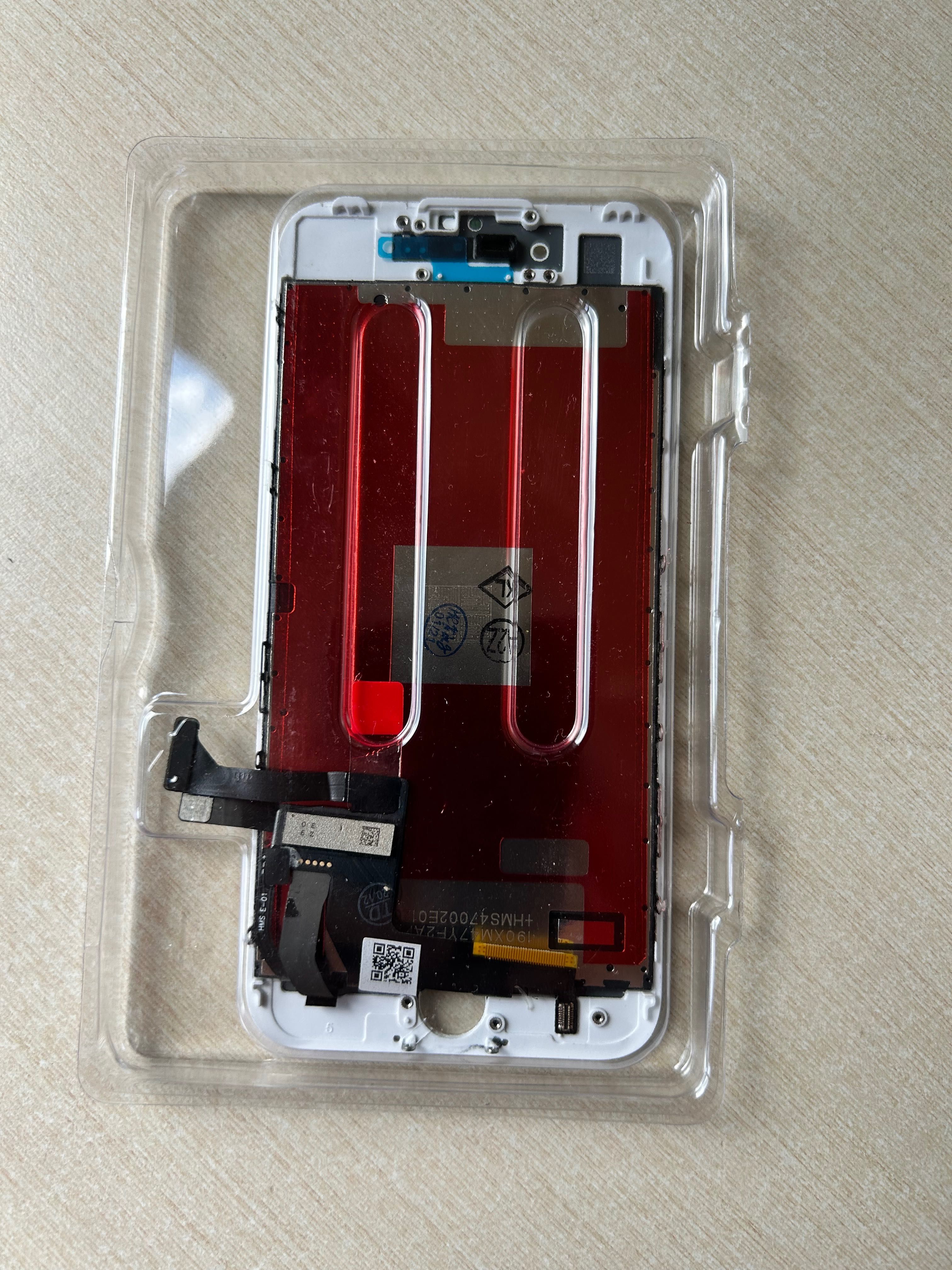 Екран за iphone 7 бял