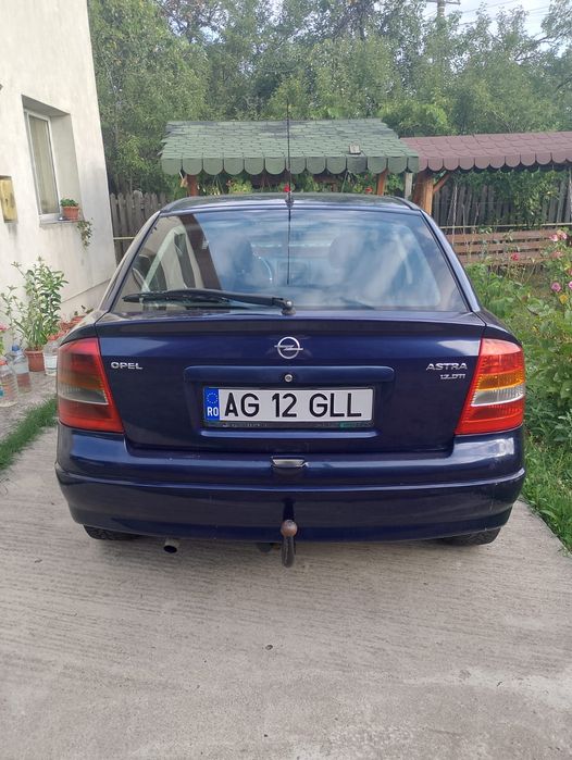 Vând Opel Astra G