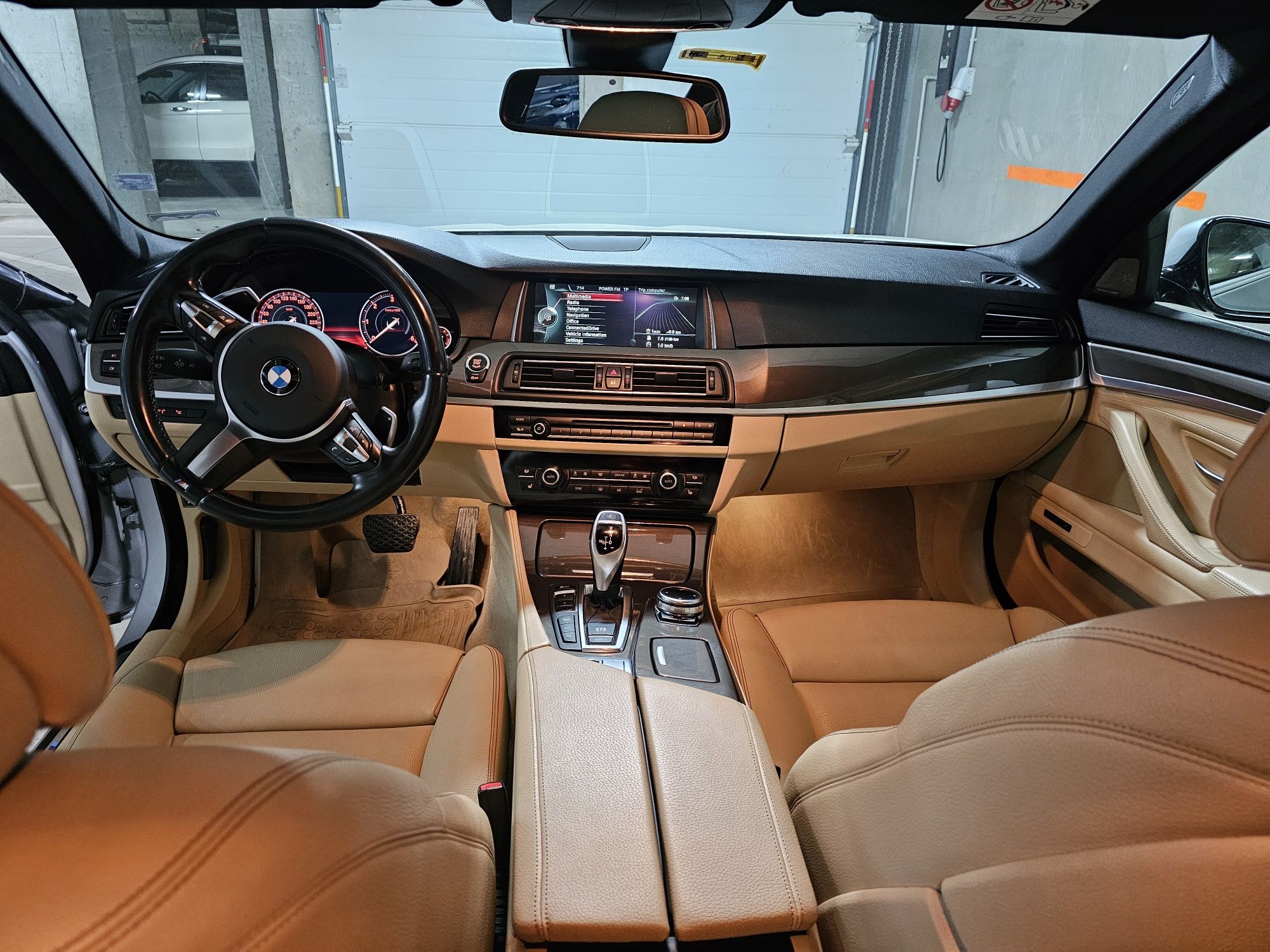 BMW 530d 1 собственик xDrive Facelift