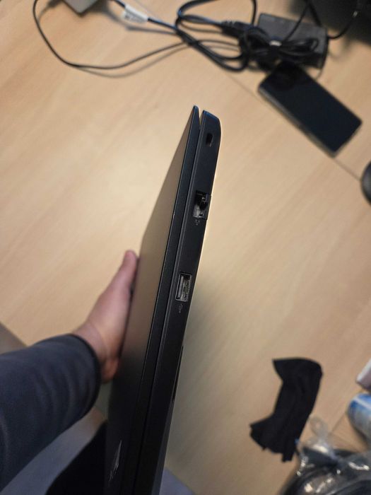 Lenovo Thinkpad E14 Gen 2 - i7, 16GB RAM, 512 GB SSD, 14" Full HD