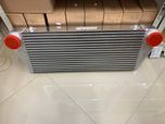 TurboWorks универсален интеркулер Intercooler 700x300x76 обърнат изход