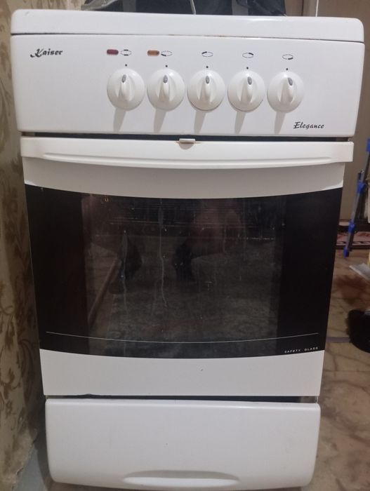 Продам электро плиту