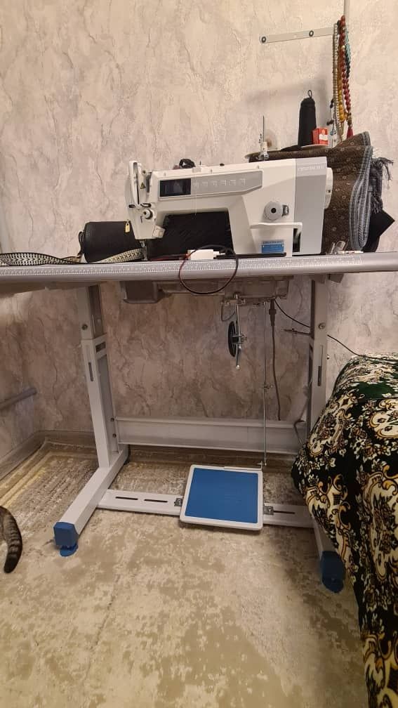 Срочно продам абсолютно новый швейный машынка