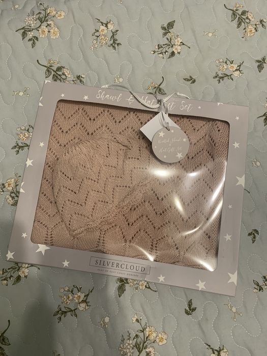 Плед вязанный для новорожденного