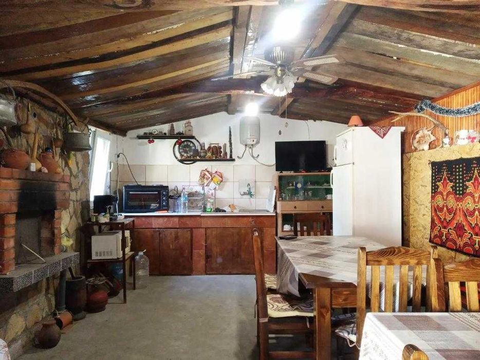 Вила САМО за Коледа, Крушунски водопади