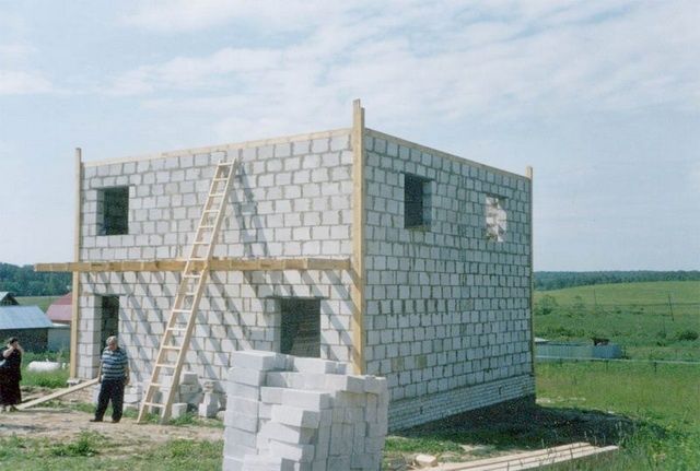 Строим дома из газаблока пенаблока бистро и качественно