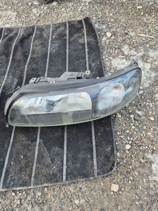 Оригинални Фарове за Волво В70 2001- 2006г