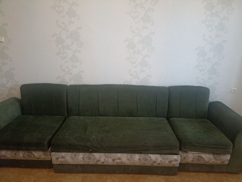 Продается диван.