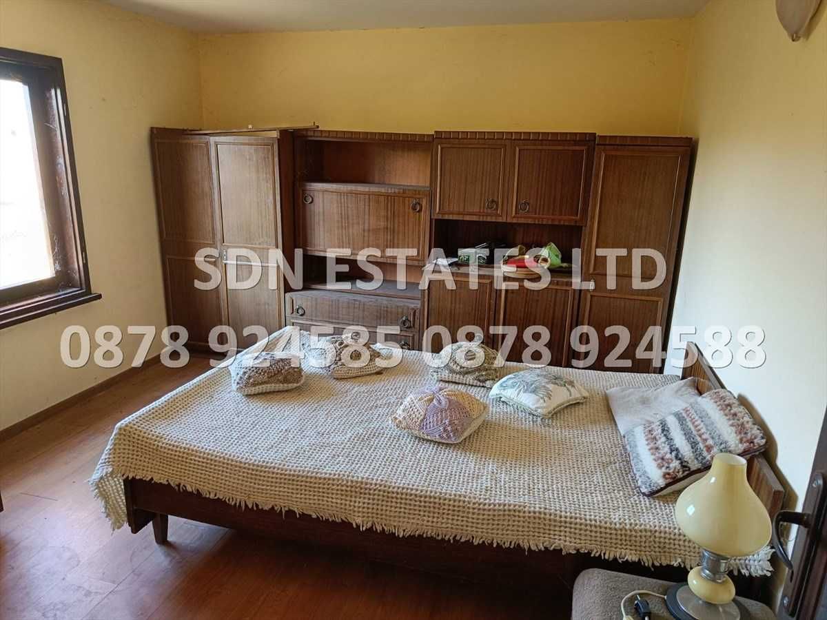 Продава се Къща в Казанлък - 150 кв.м за 255 €/кв.м - Снимка #2