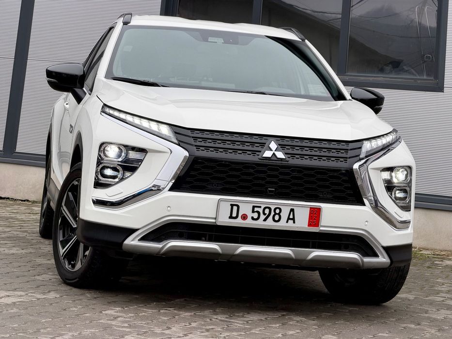 Mitsubishi Eclipse-Cross 2022 | HYBRID | 5 ANI GARANTIE | Matrix | Piele | Camera |Automat |4x4