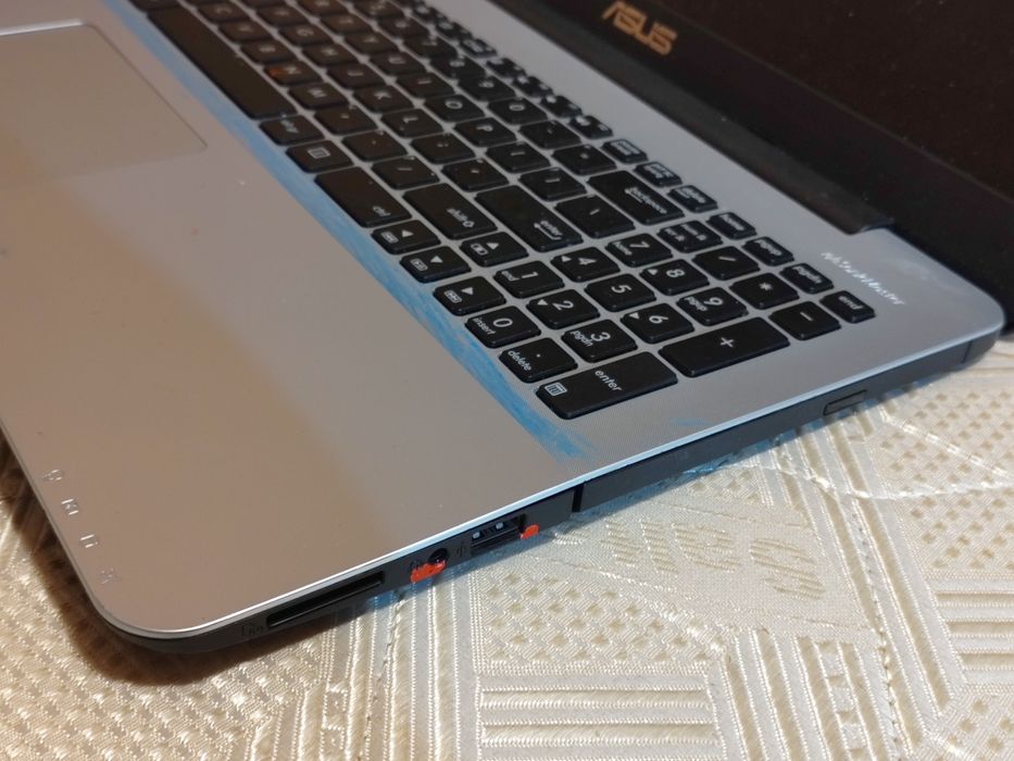 Laptop Asus X555LD I5, hdd500 gb Geforce 820