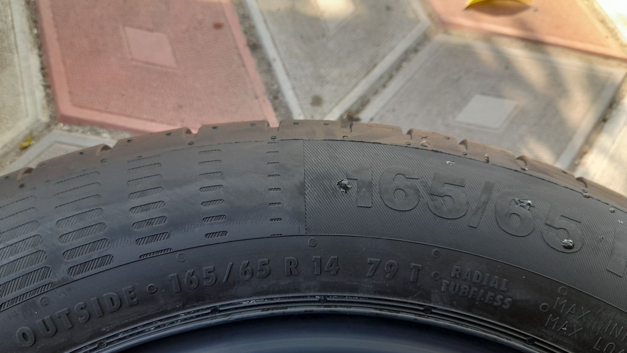 Vand 4 anvelope de vara 165 65 r14 CONTINENTAL noi