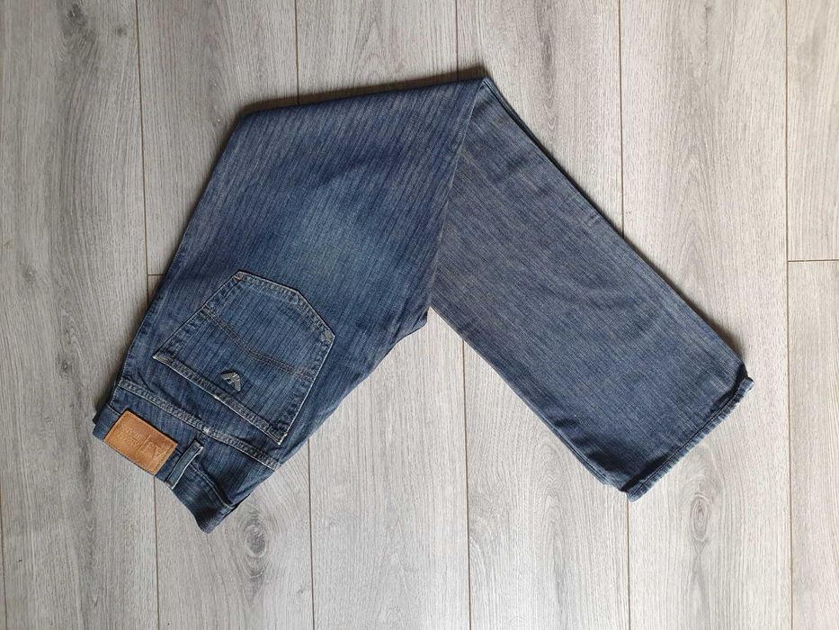 Blugi ARMANI barbati - Marimea 33 (Talie 85 cm)