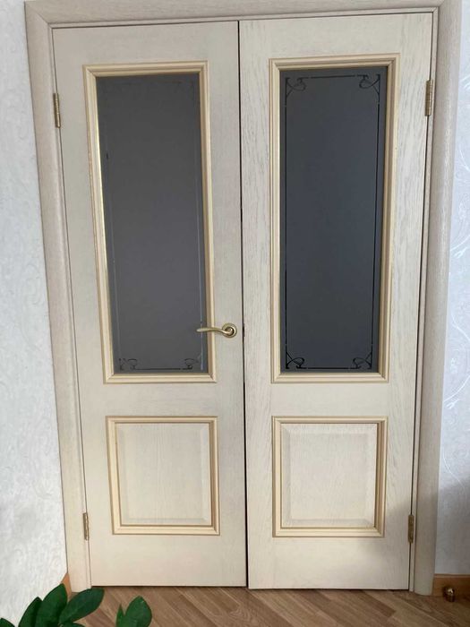 межкомнатные двери в комплекте с ручками, навесами, замками в наборе