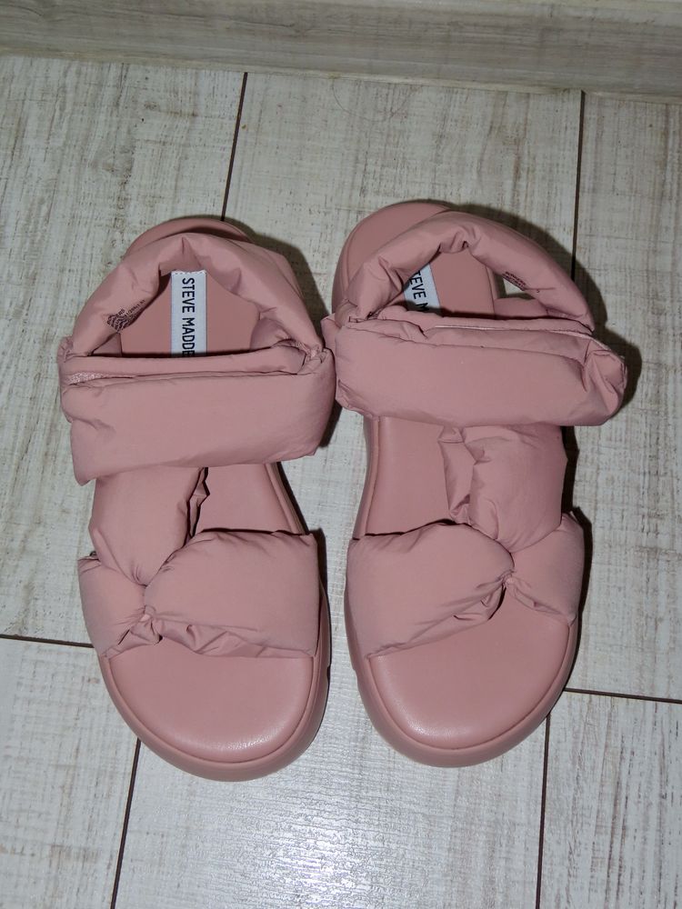 Розови сандали Steve Madden