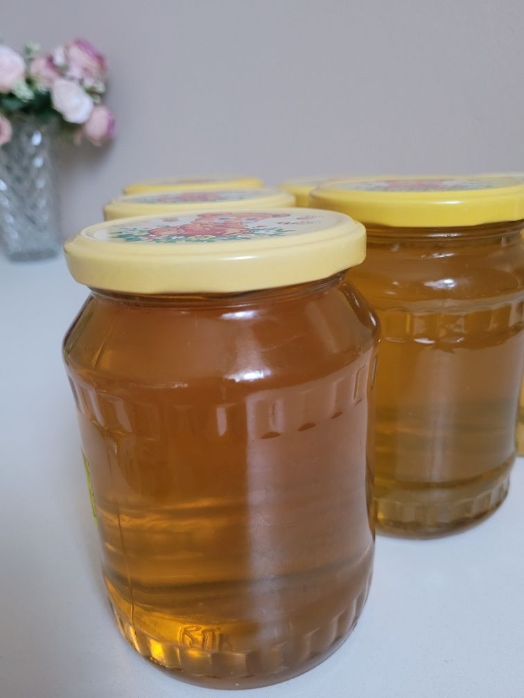 Vand miere de albine, naturală