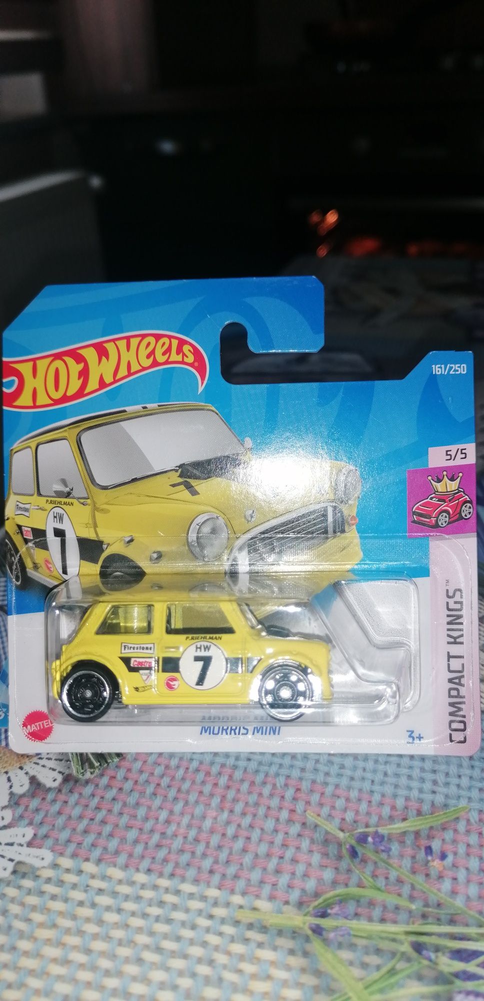 Macheta HotWheels  Morris Mini Tresure Hunt