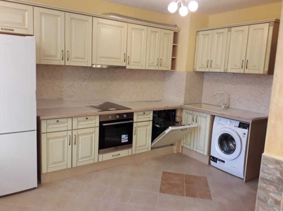 Дава се под наем Тристаен апартамент в София, Лозенец - 130 кв.м за 713.49 € - Снимка #2