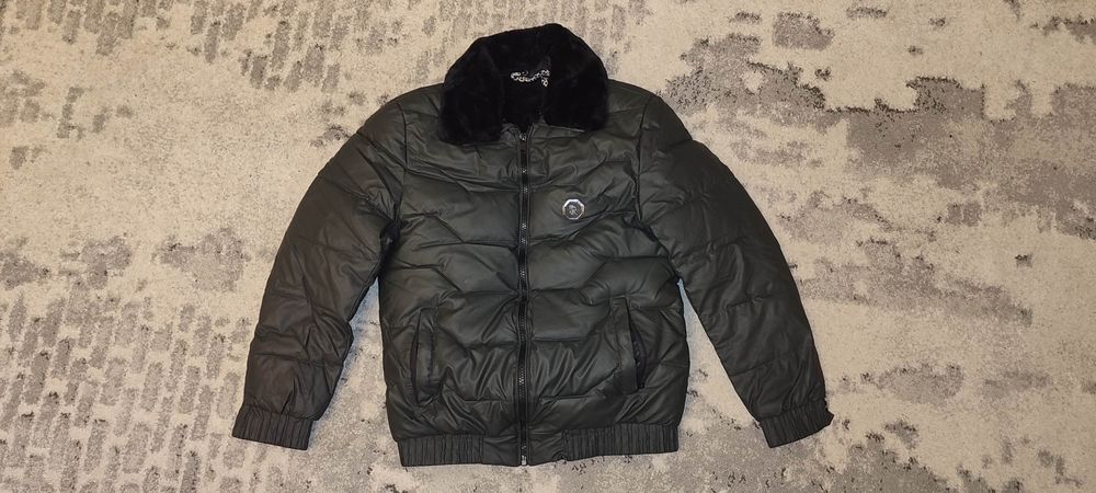 Qishki zamonaviy kurtka. Шикарная куртка, зимняя.