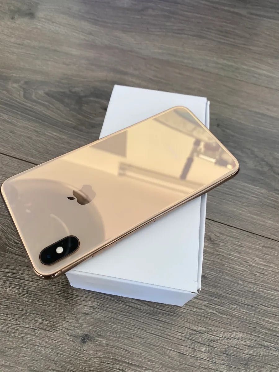 Продаётся iphone x s max 64 gb gold